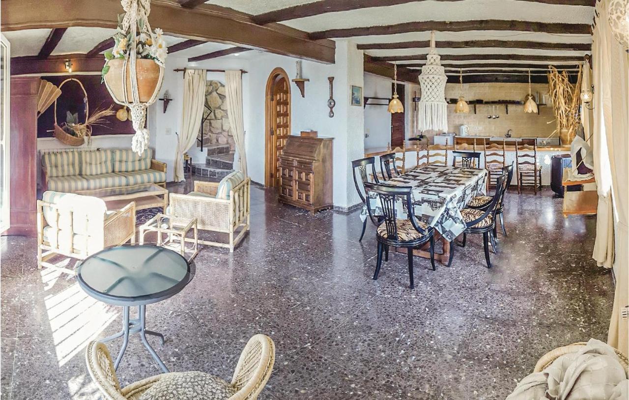 Urb, Maryvilla La Canuta Bagian luar foto